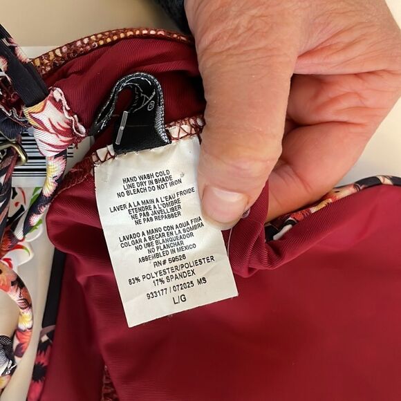 BECCA SWIM BIKINI HALTER TOP.  NEW WITH TAGS - Picture 6 of 7